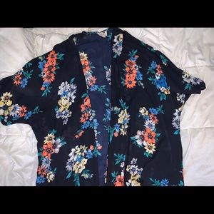 (SOLD)Brandy Melville Kimono/Cover Up